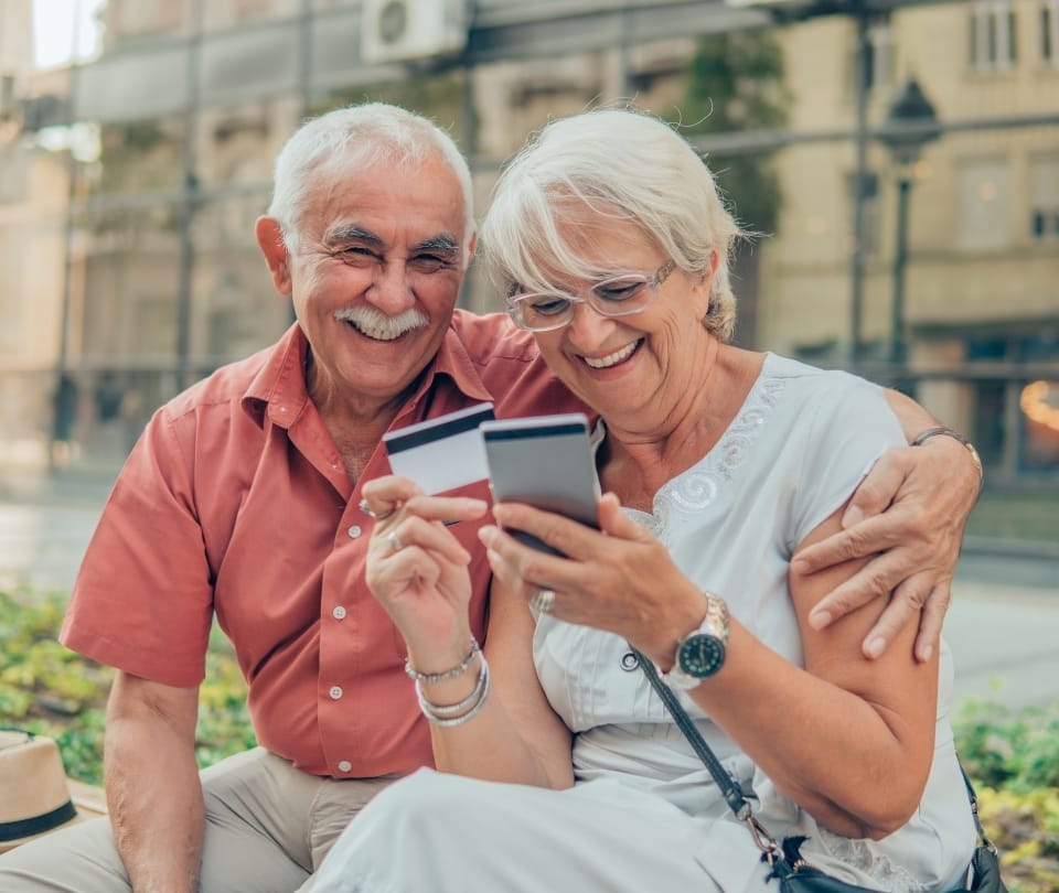 When to Seek Care from our Retina Specialist