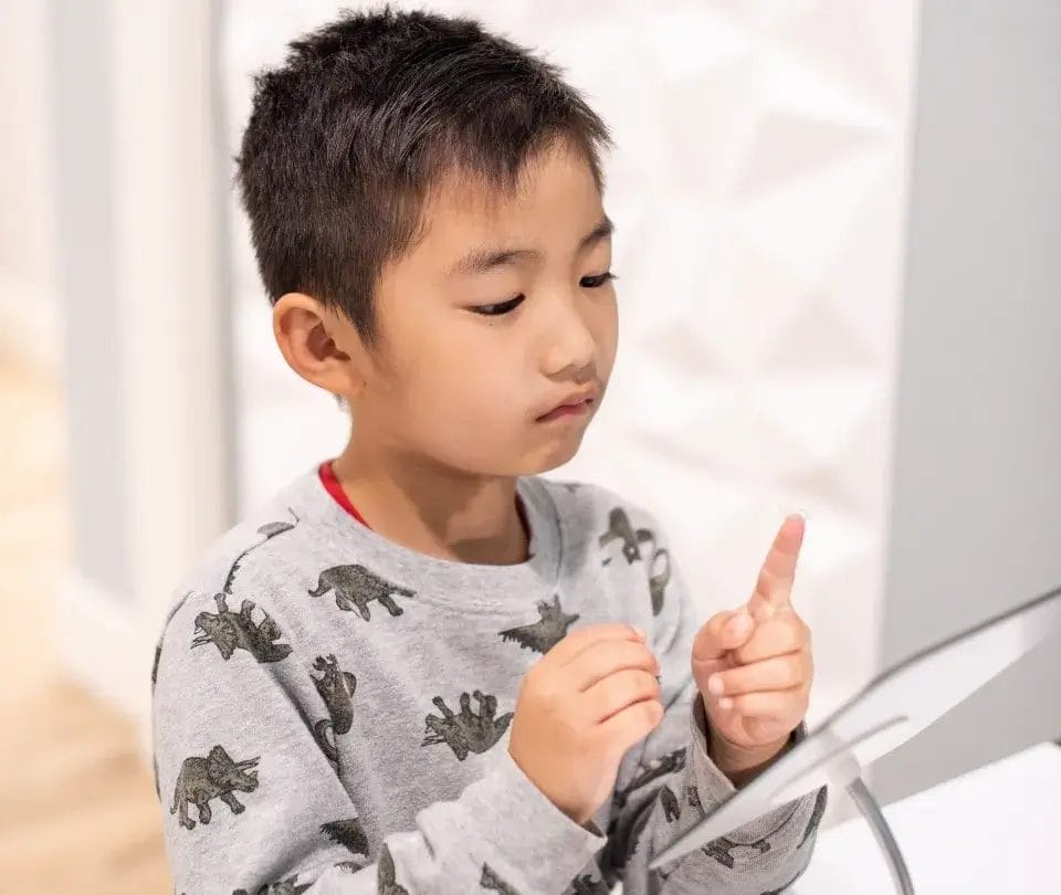 작용 원리와 근시 조절